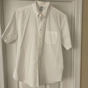 BB regent fit button down short sleeve shirt